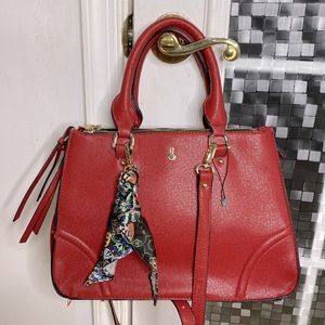 💕 London Fog bright red vegan medium satchel shoulder bag nice NWOT 💕